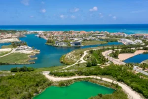 Read more about the article Cap Cana vs. Punta Cana: the great duel of exclusive destinations